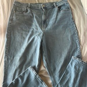 American Eagle Mom Jeans